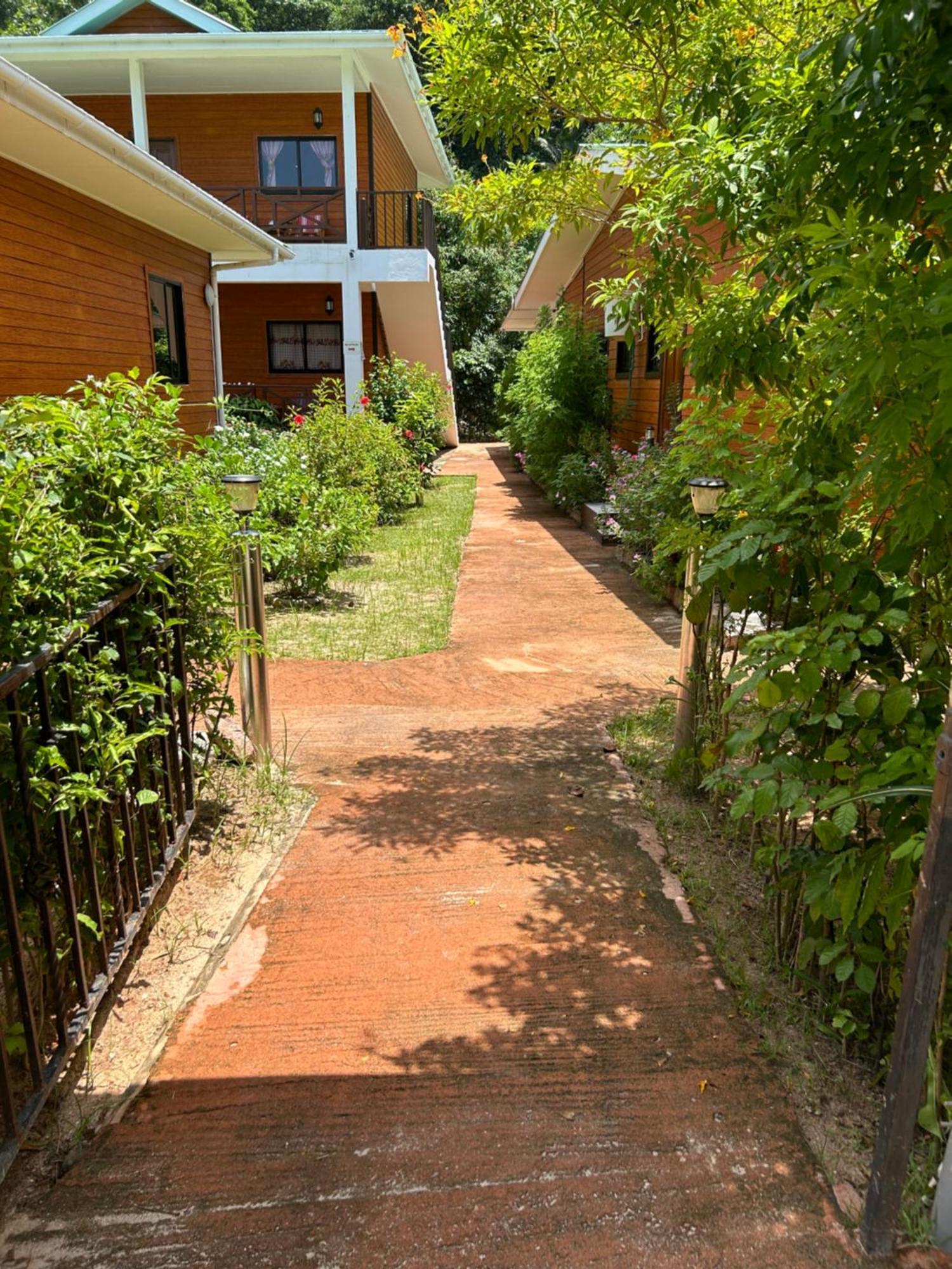 Anse Grosse Roche Beach Villa La Digue Exterior photo